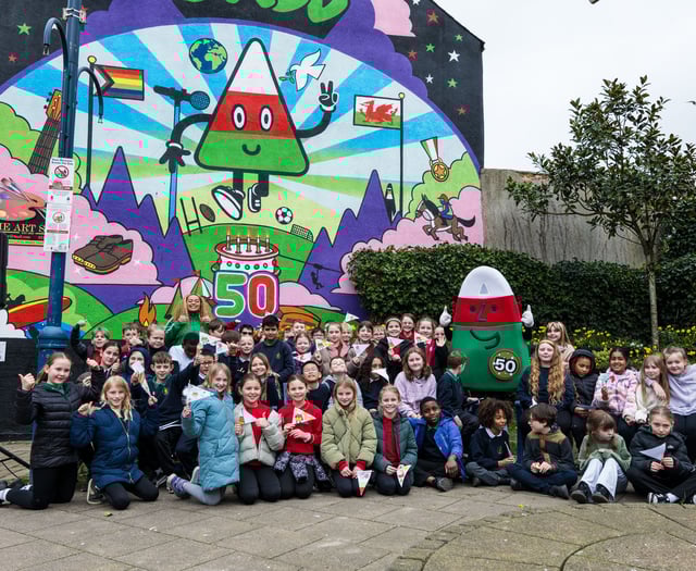 Aberystwyth celebrates Mistar Urdd with mural