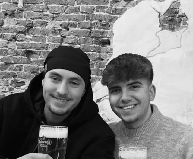 Fundraiser in memory of Eryri climbers raises £16,000