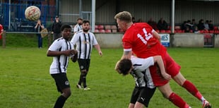 Emlyn run riot to book semi‑final spot