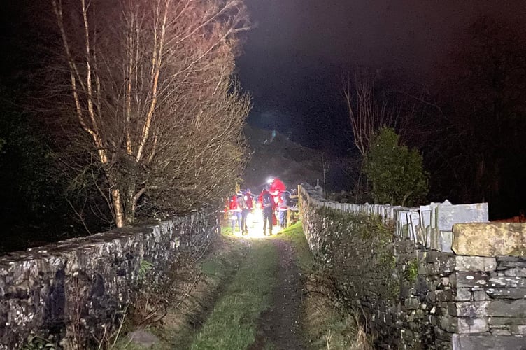 South Snowdonia Search and Rescue Team guide the lost walkers to safety