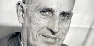 Gwaith o bwys mawr yn gweld golau dydd o'r diwedd