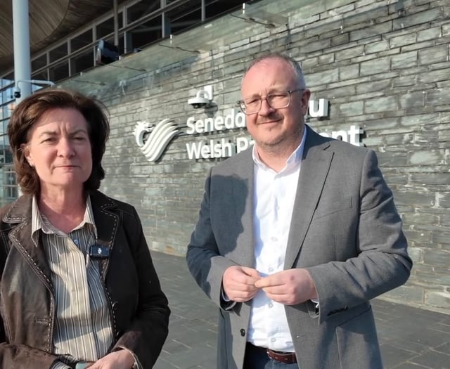 Welsh Labour pledges £4bn fund to support West Wales hospital