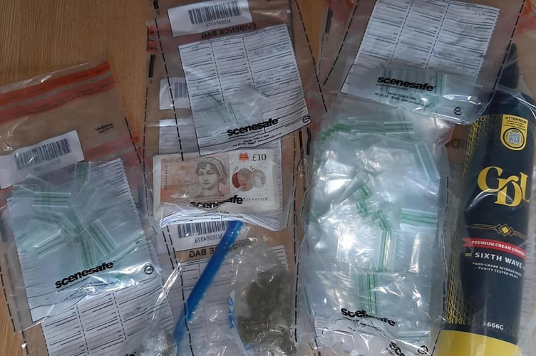 NWP Gwynedd South Barmouth drug raid picture