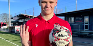 Porthmadog target one more win to secure play-off spot