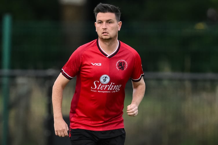 NEWTOWN, WALES - 16 AUGUST 2025: Rhydian Davies of Penrhyncoch makes a break with the ball during the JD Cymru North game between Ruthin Town and Penrhyncoch at Memorial Playing Fields in Ruthin on the 20th August 2025. (Pic by Craig Thomas/FAW)