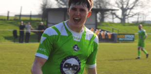 Pwllheli storm to 5–1 victory with clinical display