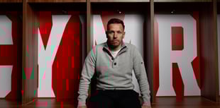 Craig Bellamy yn anelu i barhau â gwaddol Gary Speed