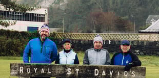 Harlech visit for former rugby player Scott Quinnell