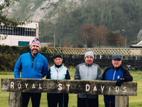 Harlech visit for former rugby player Scott Quinnell