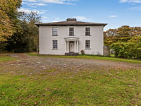 Georgian country house for sale with its own woodland 