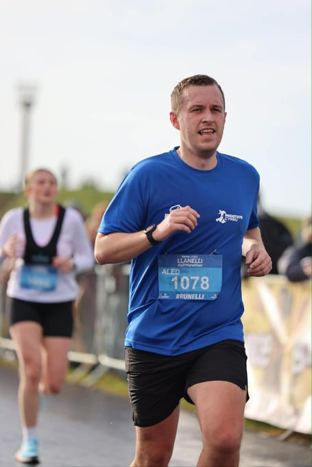 Aled Rumble is running for Emrys Jones to supporting Prostate Cymru.