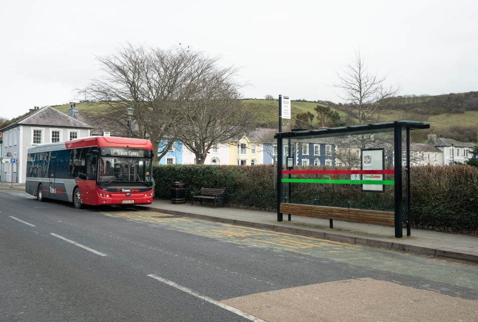 Transport for Wales to review bus stops
