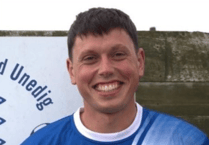 Nefyn leave it late to sink title rivals Menai Bridge Tigers