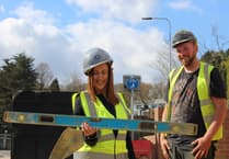 Welsh Government urged to put small and local firms first in public contracts