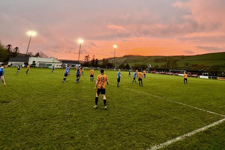 Talybont and Felinfach played out a thrilling Dai Dynamo Cup semi-final at Cae Baker on Wednesday evening