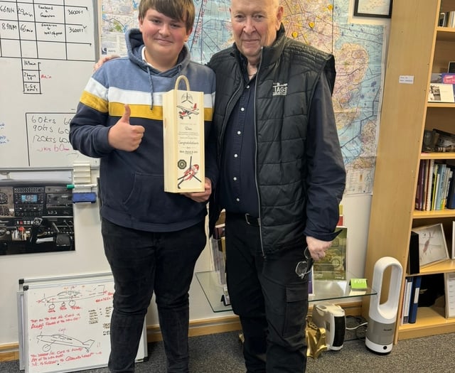 Teen gets plane and helicopter pilot licences at 16