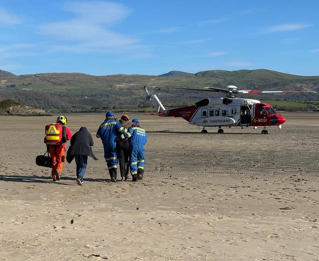 Criccieth crews rescue teen injured near Portmeirion