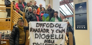 Welsh Government leaves Cwm Cynfal decision