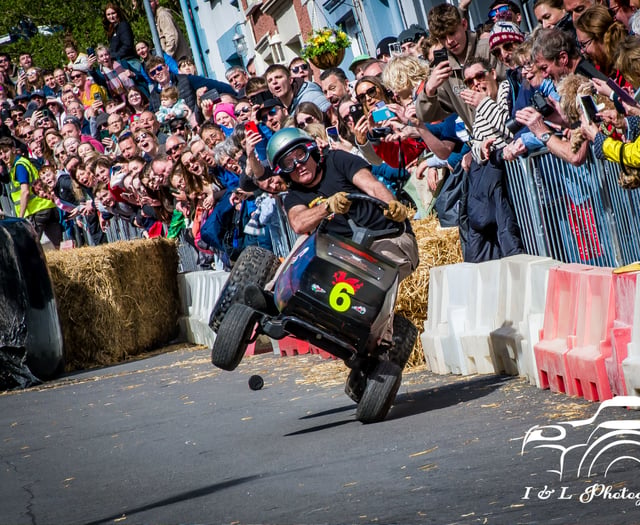 Aberdyfi's soap box derby exceeds expectations with 8,000-strong crowd