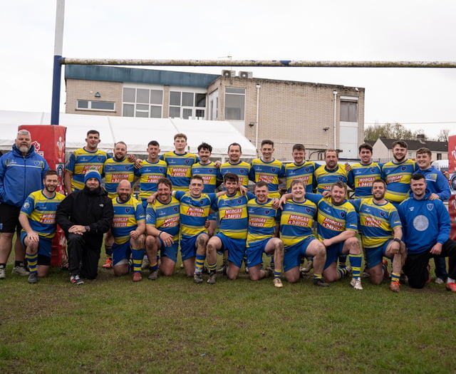 Aberaeron run riot to clinch promotion