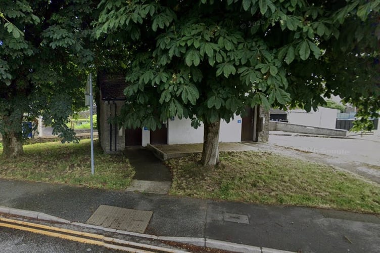 Rookery car park toilets Lampeter