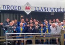 Llanuwchllyn crowned Ardal North East champions in seven‑goal rout