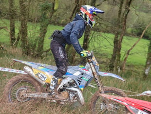 Houghton triumphs in muddy Drovers Enduro test