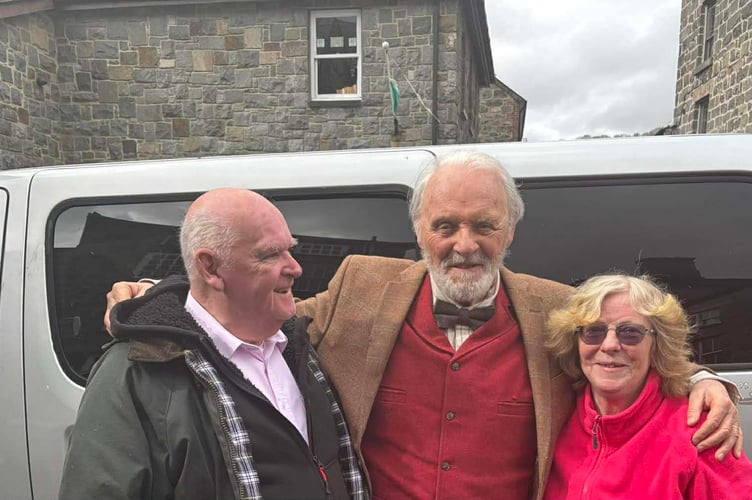 Sir Anthony Hopkins with Delwyn Evans and Cllr Linda Morgan. Photo: Cllr Morgan