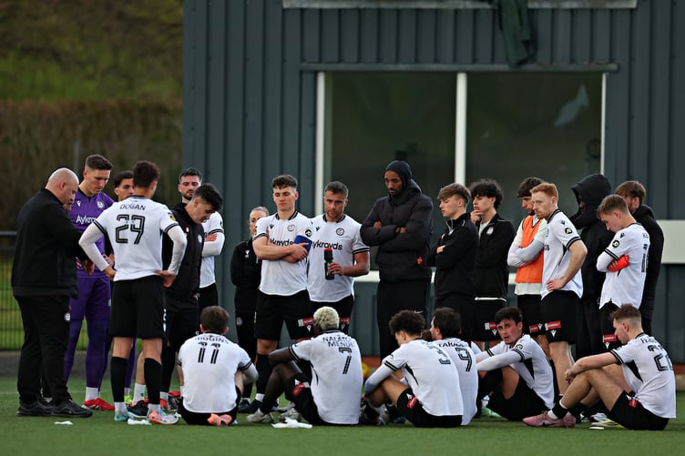 BALA, GWYNEDD, WALES - 18th APRIL 2026 - Bala Town vs Briton Ferry Llansawel in Round 10 of the JD Cymru Premier Play-Off Conference at Maes Tegid, Bala (Pic by Sam Eaden/FAW)
