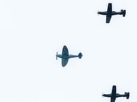 Photographer captures moment Spitfire flies over Barmouth