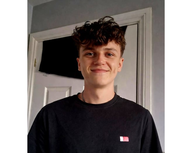 Lee's family thank community following teen's death