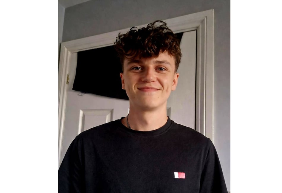 Lee's family thank community following teen's death