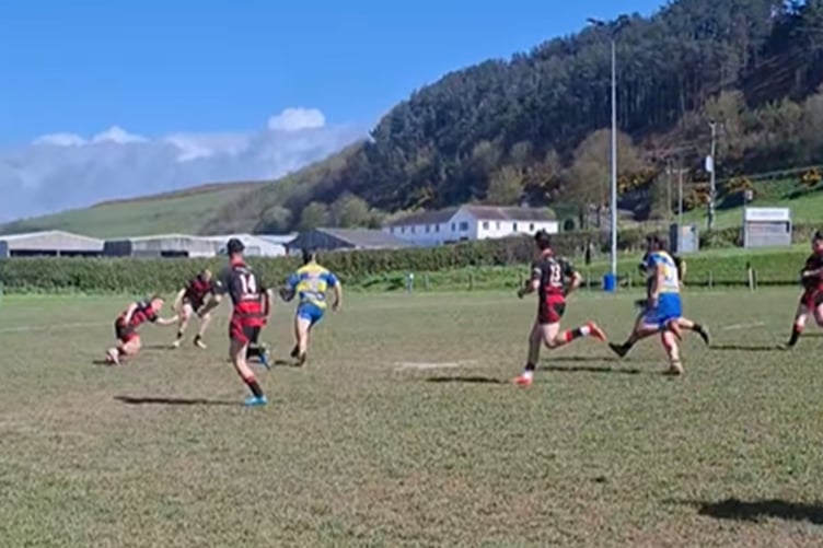 Y Gwylanod on the attack against Carmarthen Athletic Druids