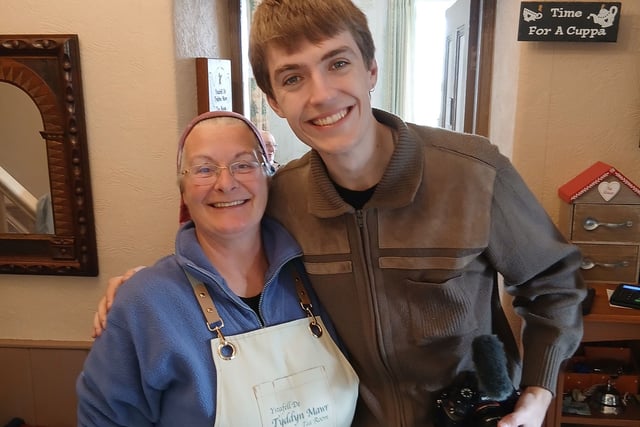 Trainspotting social media star spotted at Gwynedd tea room