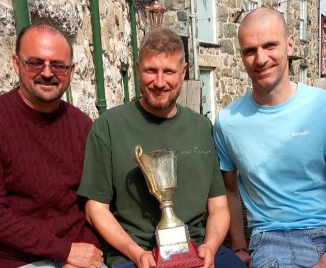 Dolgellau pool: Griffith defends singles crown