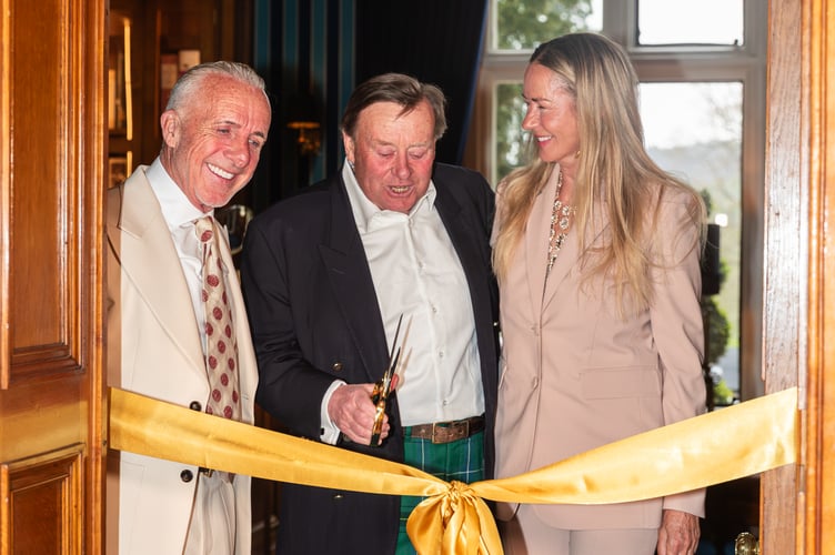 Anthony Cooper-Barney, Nicky Henderson, Donna Cooper-Barney. Photo: NMA Media