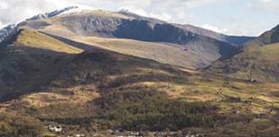 Hanes Llanberis: O bentref gwyliau i gymuned Gymreig