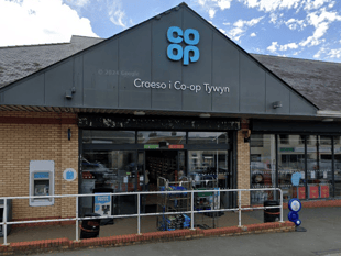 Mach man twice stole from Tywyn supermarket
