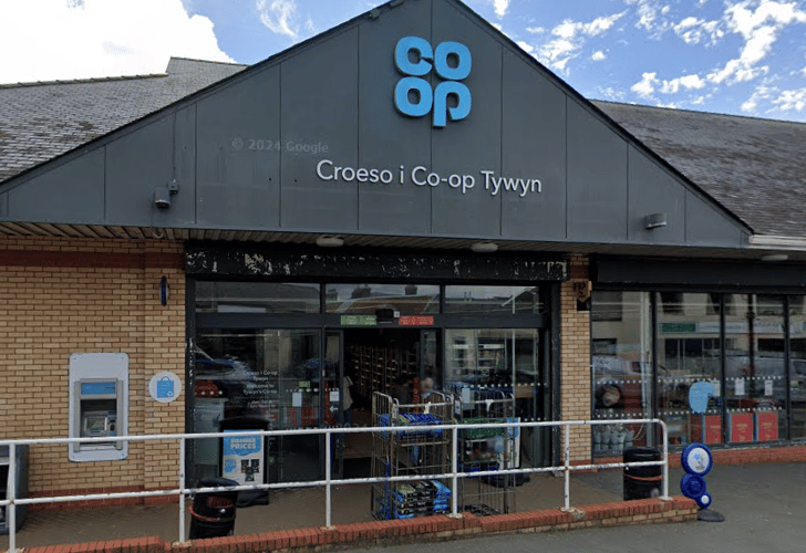 Co-op Tywyn