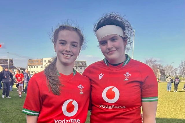 Welsh pupils Alaw Roberts, Efa Thorp shine in under-18 rugby