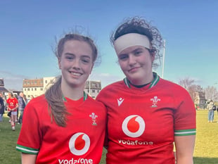 Welsh pupils Alaw Roberts, Efa Thorp shine in under-18 rugby