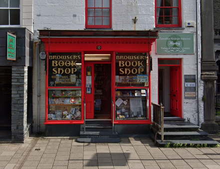 Garndolbenmaen man fined for stealing from Porthmadog bookshop