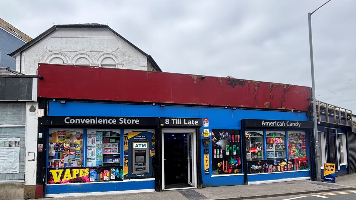 Trading Standards shut Gwynedd shop | cambrian-news.co.uk