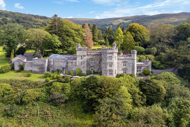 Discover Glandyfi Castle at wedding open day