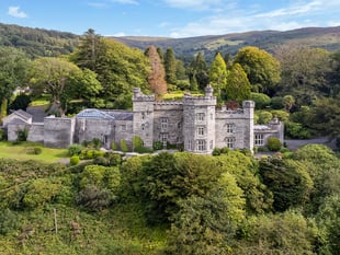 Discover Glandyfi Castle at wedding open day