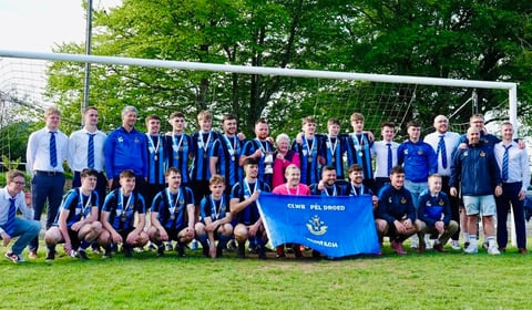 Title race goes to the wire after Felinfach thriller