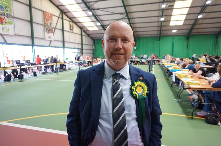 Mabon ap Gwynfor speaking during the Gwynedd Maldwyn election count.