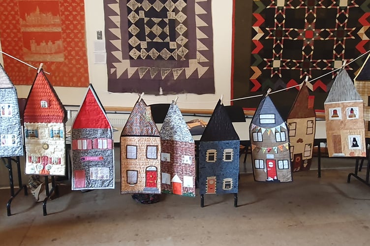 Don’t miss the Welsh Heritage Quilters exhibition, Tŷ'r Cwiltiau (House of Quilts)