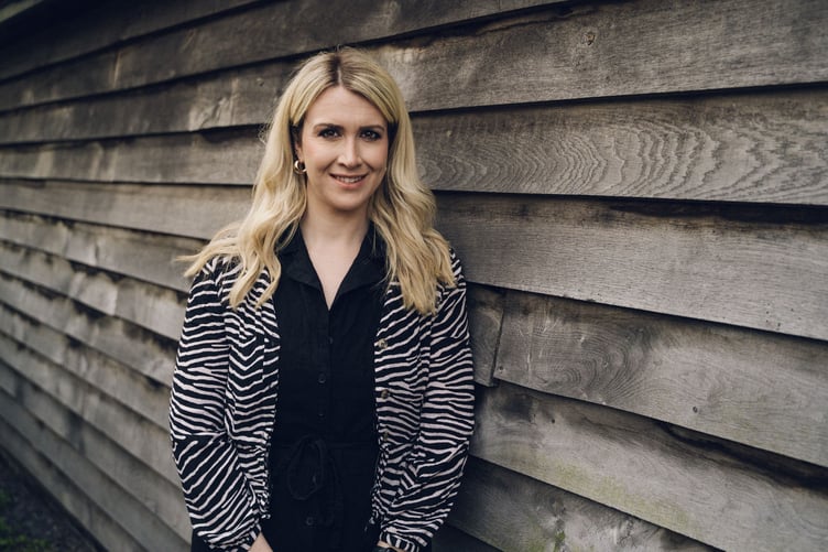 Rhiannon Williams o gwmni DEWIS Architecture