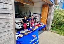 Criccieth RNLI raises £700 with tea party